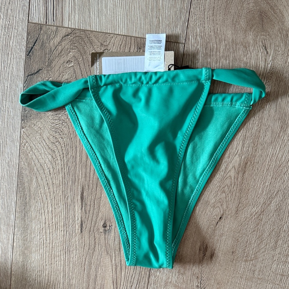 NWT Nasty Gal High Waist Minimal Coverage Bikini Bottoms Sz 2